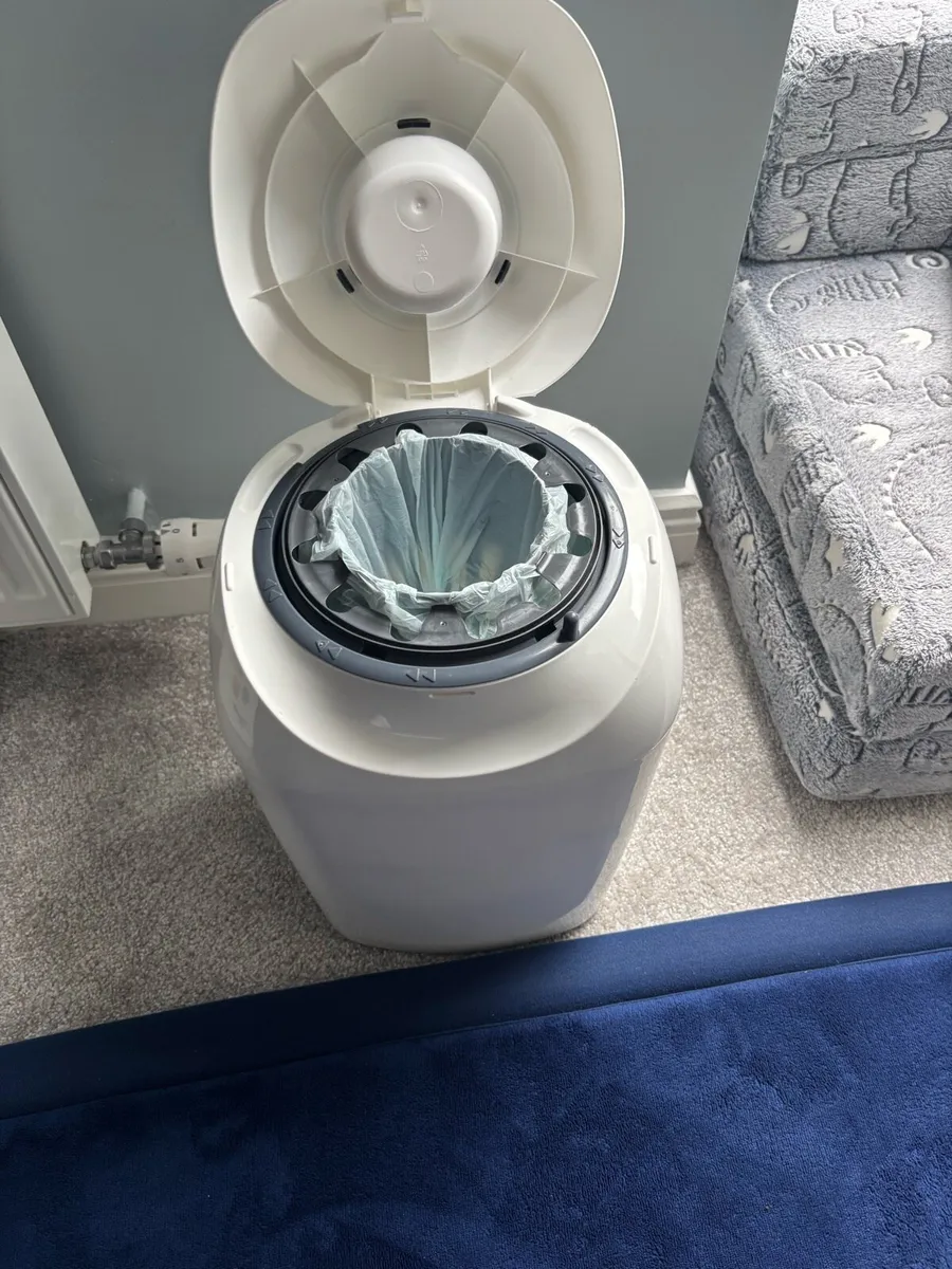Nappy bin - Image 1