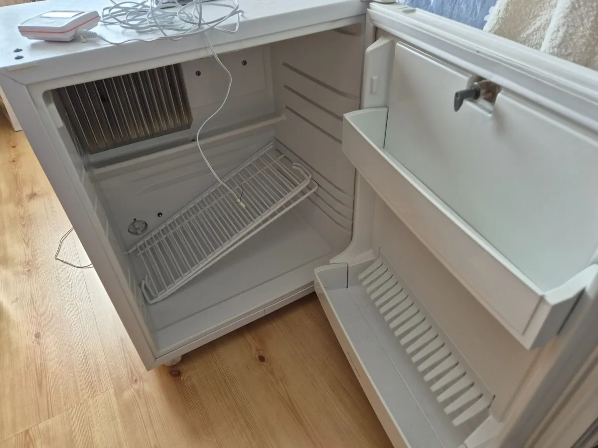 Small Fridge - Image 3