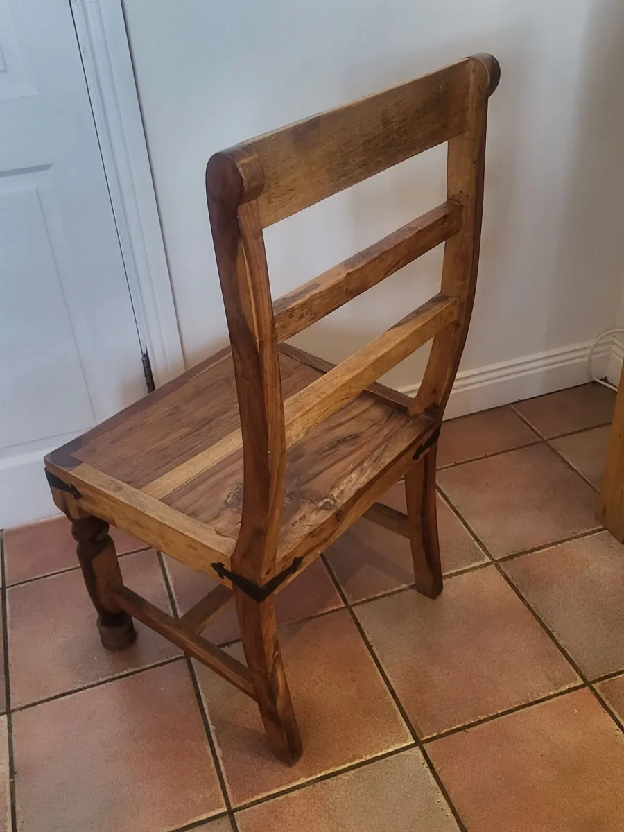 Large 8 seater table and chairs - Image 3