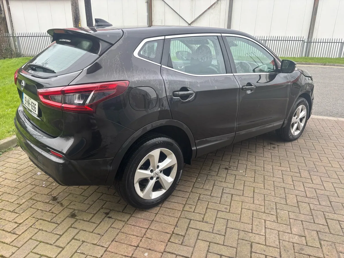 Light Damage Cat D Nissan Qashqui - Image 4