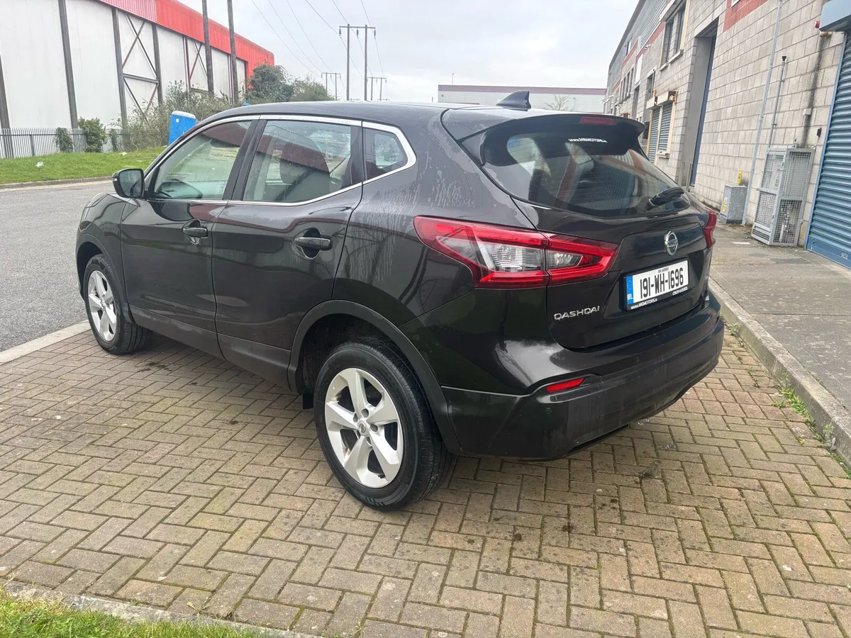 Light Damage Cat D Nissan Qashqui - Image 2