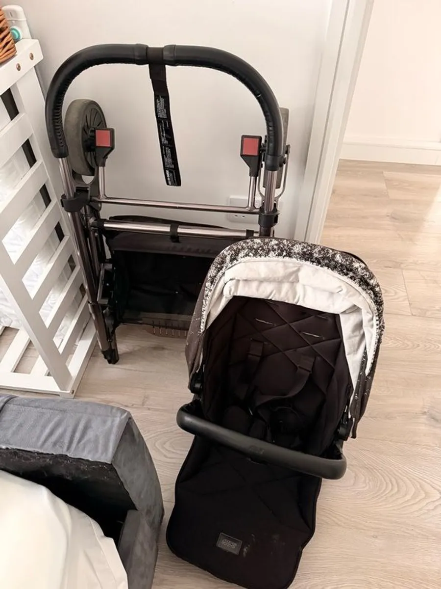 Mamas and Papas Buggy - Image 1
