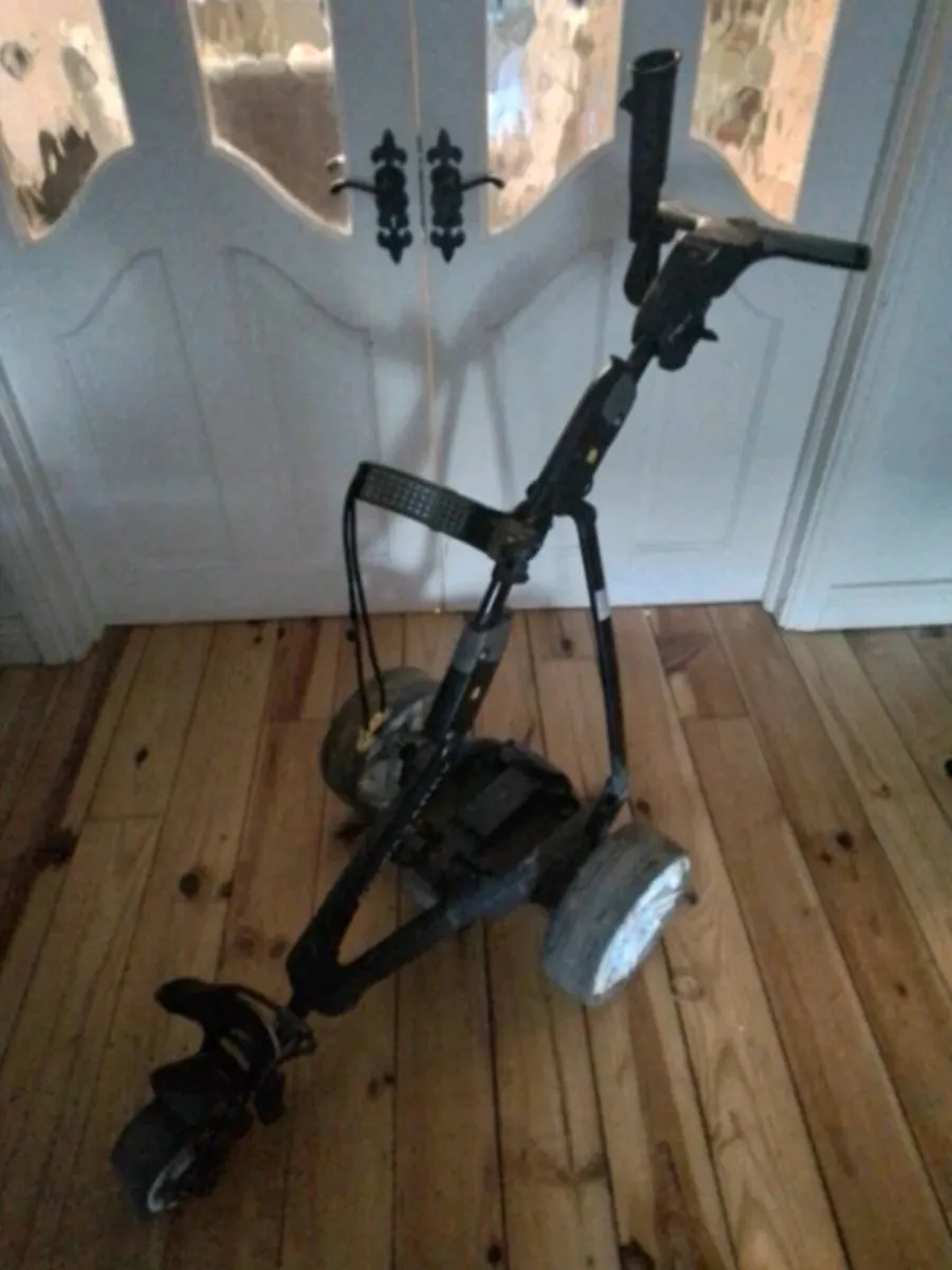 Powakaddy trolley and bag - Image 2