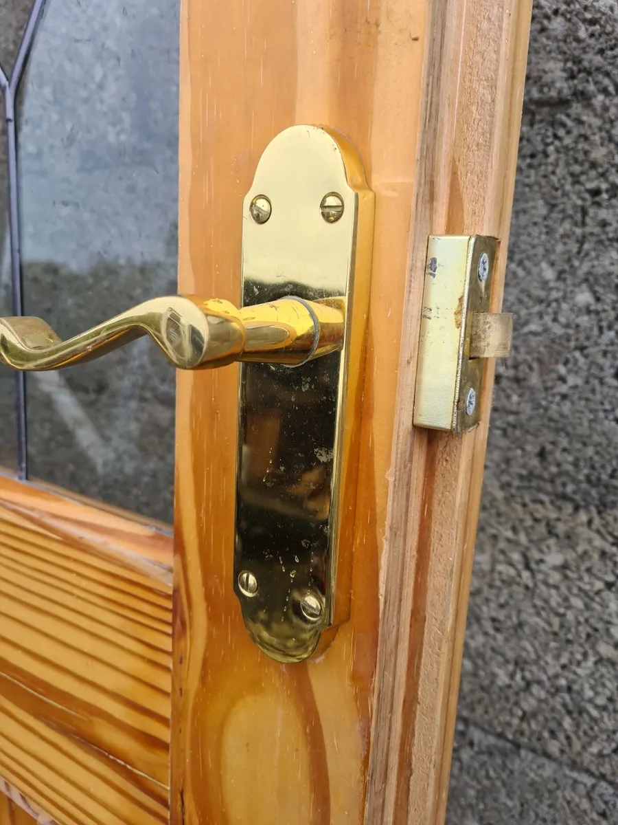 Two pairs of internal rebated doors - Image 1