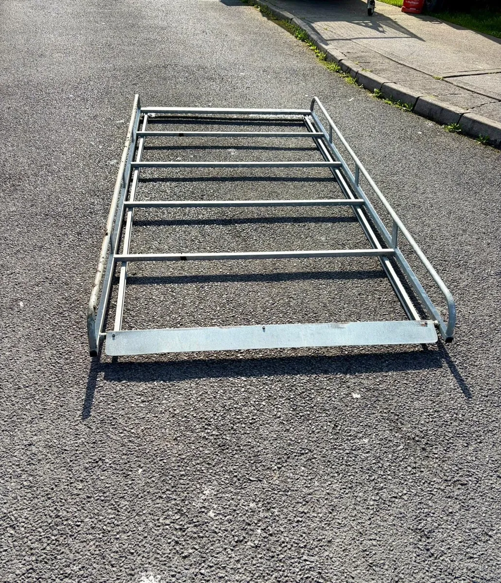 Multi-fit roof rack - Image 1
