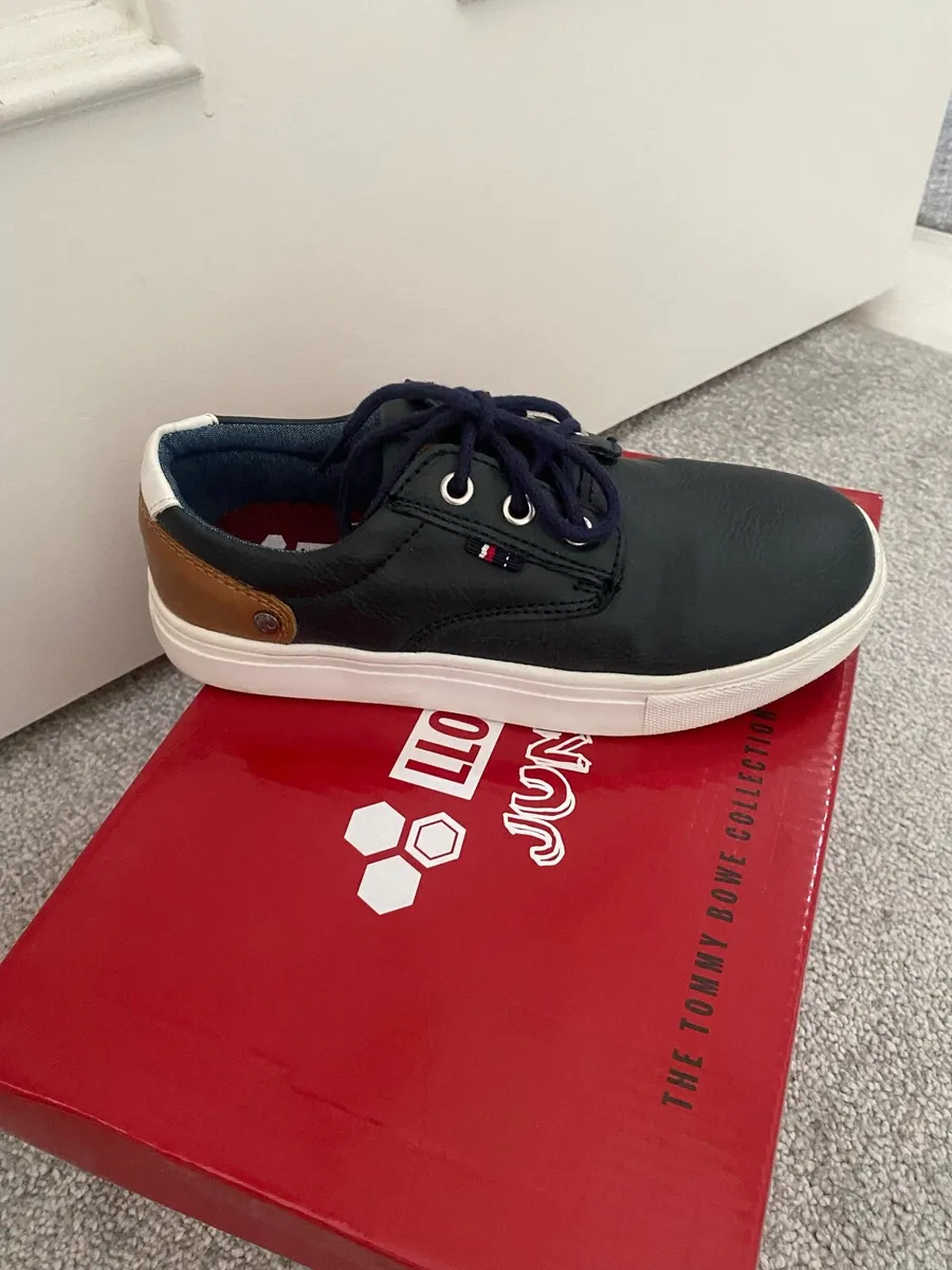 Lloyd & Pryce boys shoes - Image 1