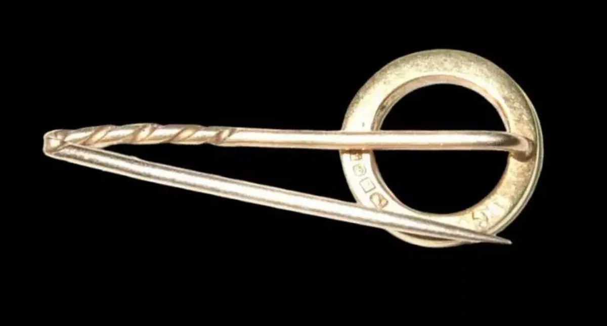 Vintage Hallmarked 9ct Gold Tie Pin - Image 3