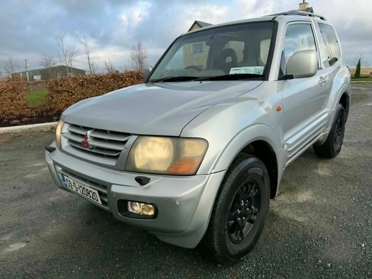 Mitsubishi Pajero 3.2 (automatic) - Image 3