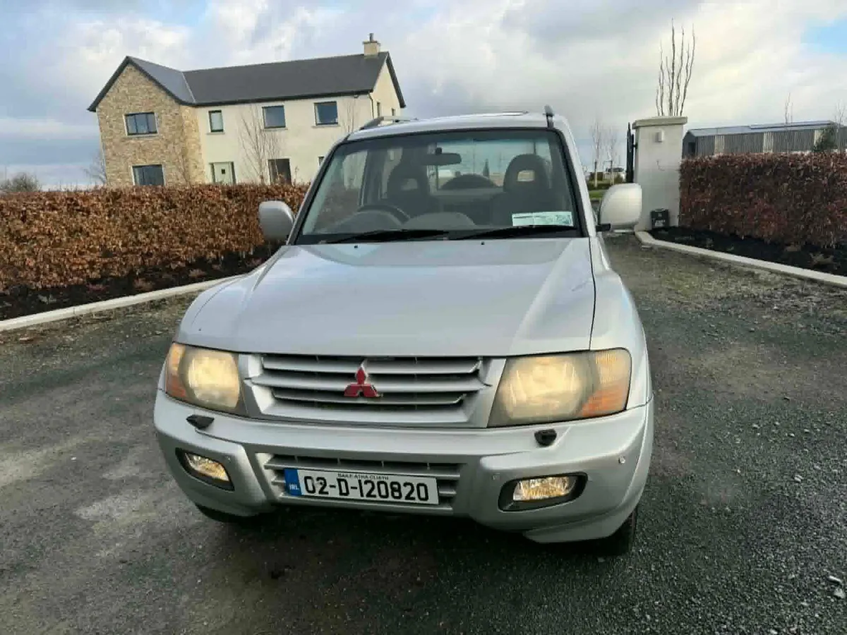 Mitsubishi Pajero 3.2 (automatic) - Image 2