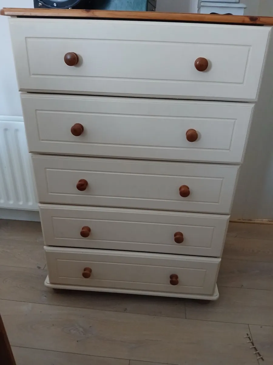 Wardrobe drawers and side lockers set - Image 2
