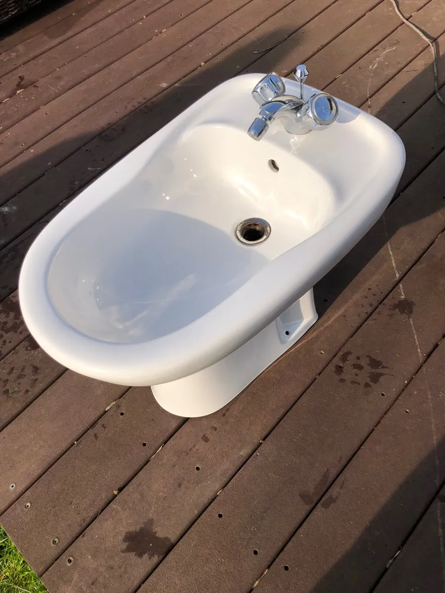 Bidet - Image 1