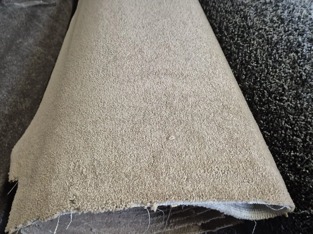 New a grade carpet sale now on - Image 4