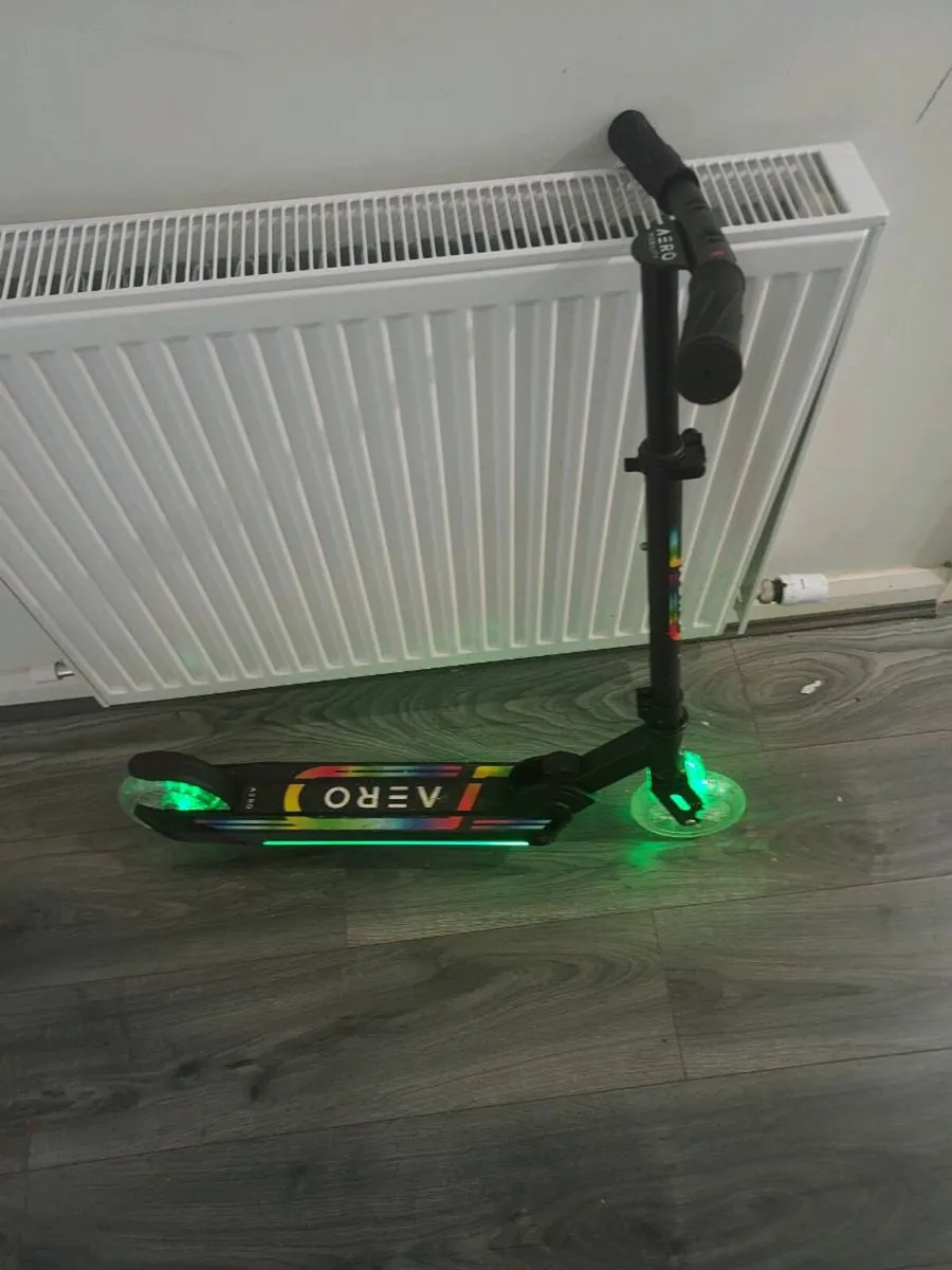 Kids scooter - Image 2