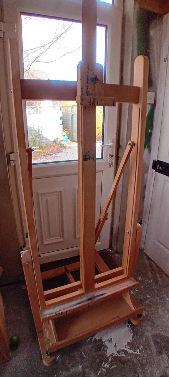 Art Easel - Image 1