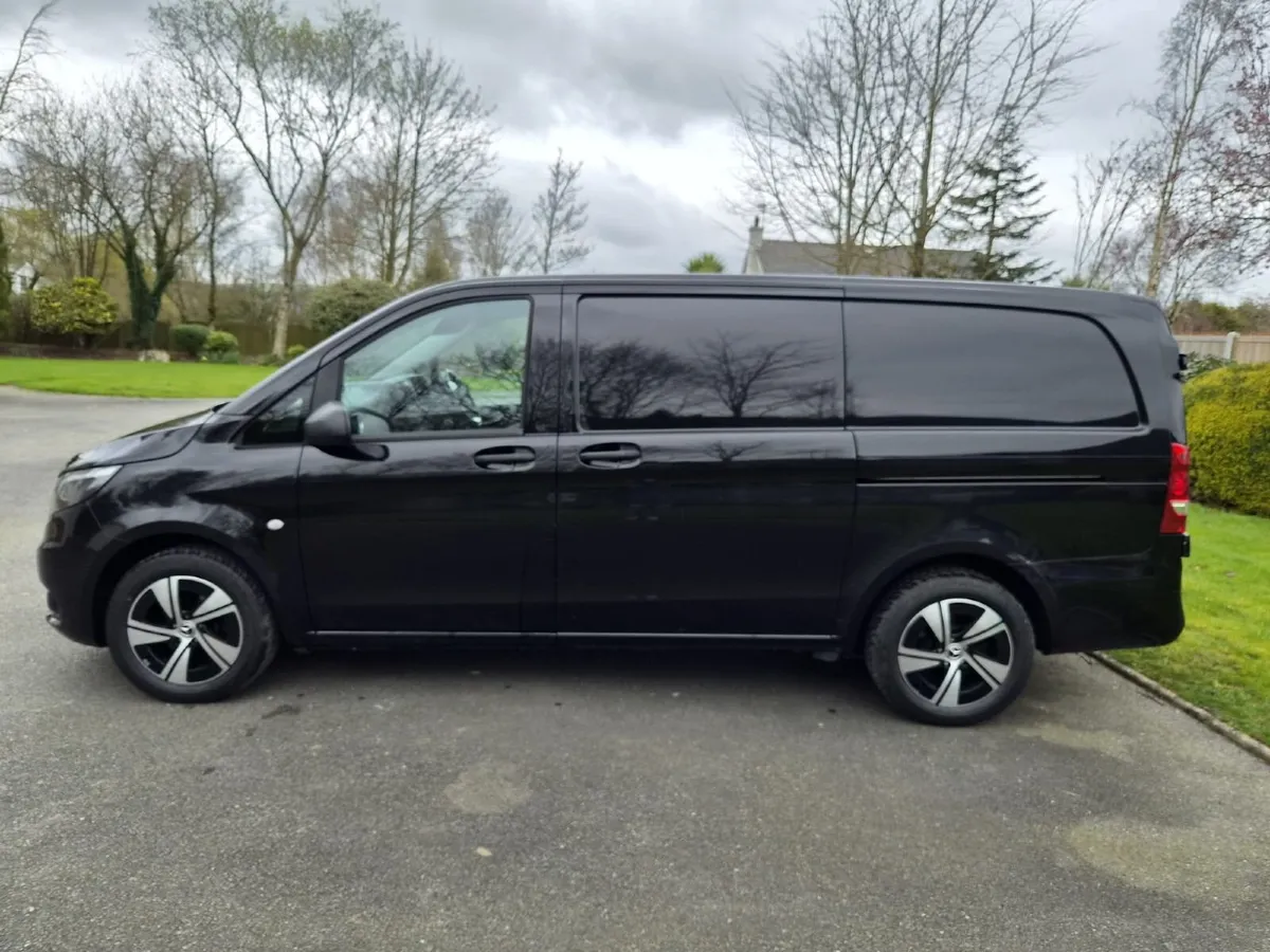 Mercedes-Benz Vito 2023 - Image 3