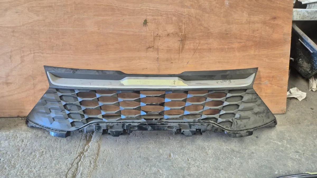 Mercedes Volkswagen  Toyota  Ford Audi front parts - Image 4