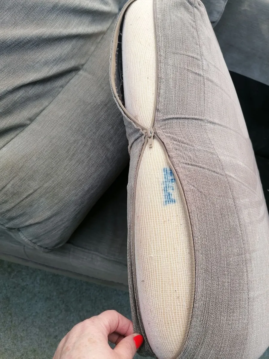 A two seater sofa +genuine leather 3 seater sofa - Image 2