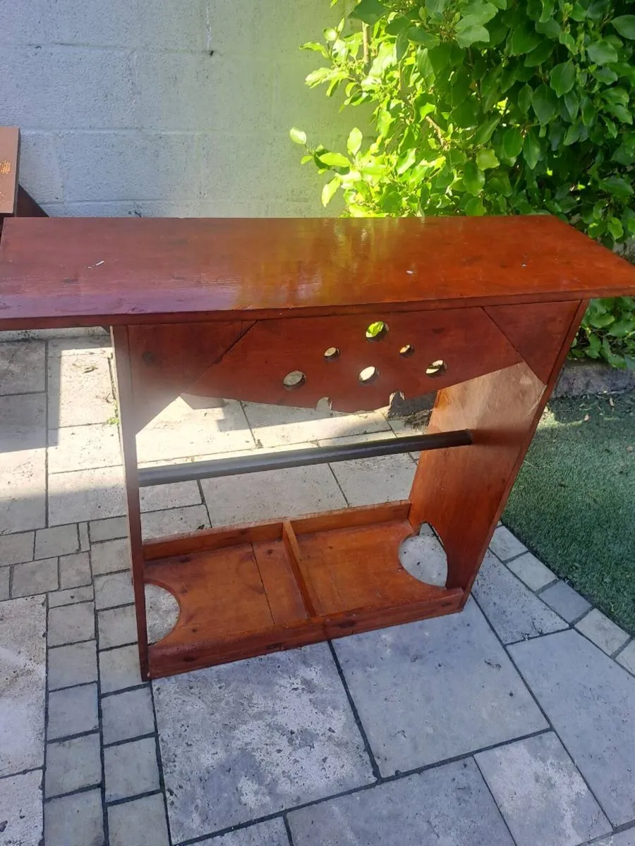 Hallway table - Image 1