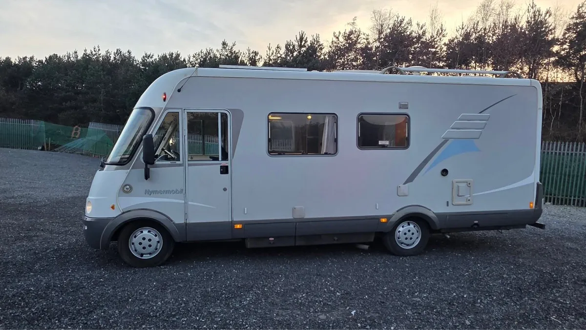 Fiat Ducato Hymer motorhome - Image 3