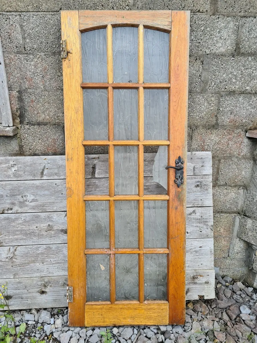 French door with unclear bamboo design glass