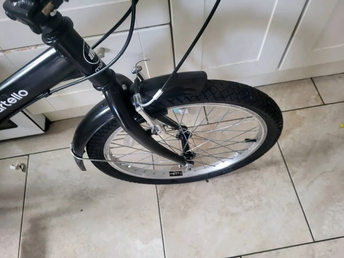Fold up bike (LIKE NEW ) - Image 2
