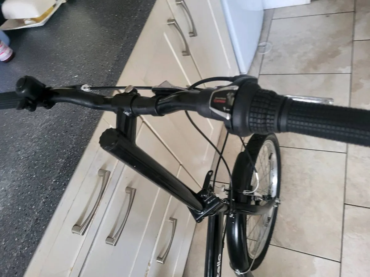 Fold up bike (LIKE NEW ) - Image 3
