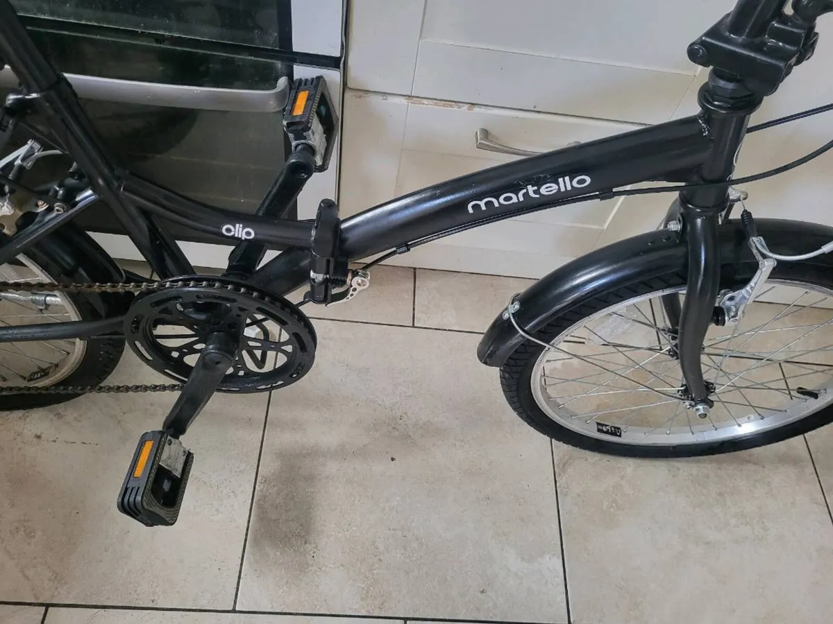 Fold up bike (LIKE NEW ) - Image 4