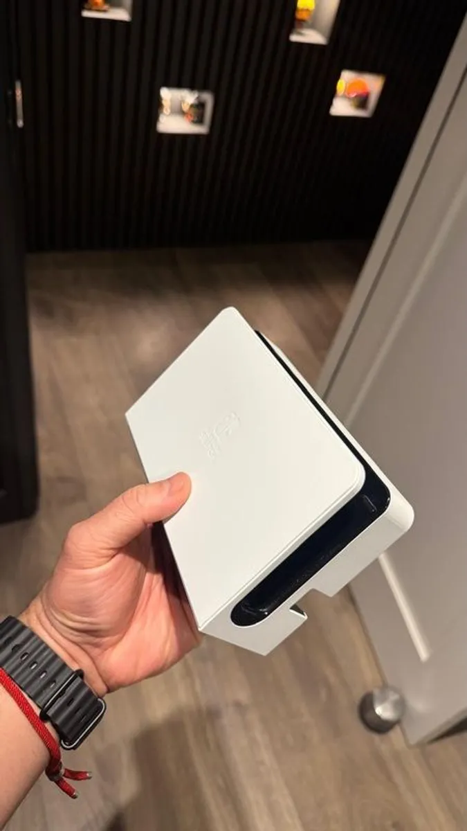 Nintendo Switch Oled - Image 4