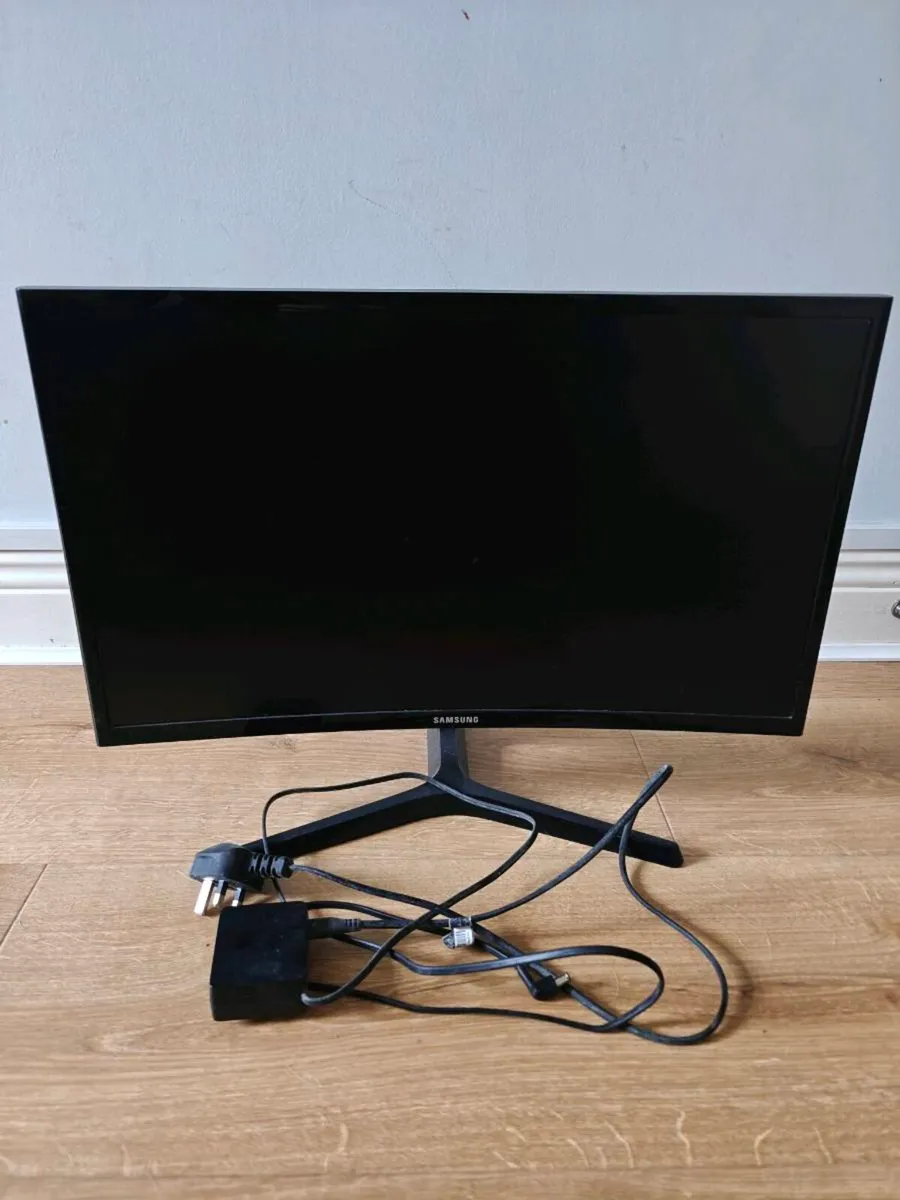 Samsung 24 Inch Curved Monitor – 1080p HDMI - Image 1