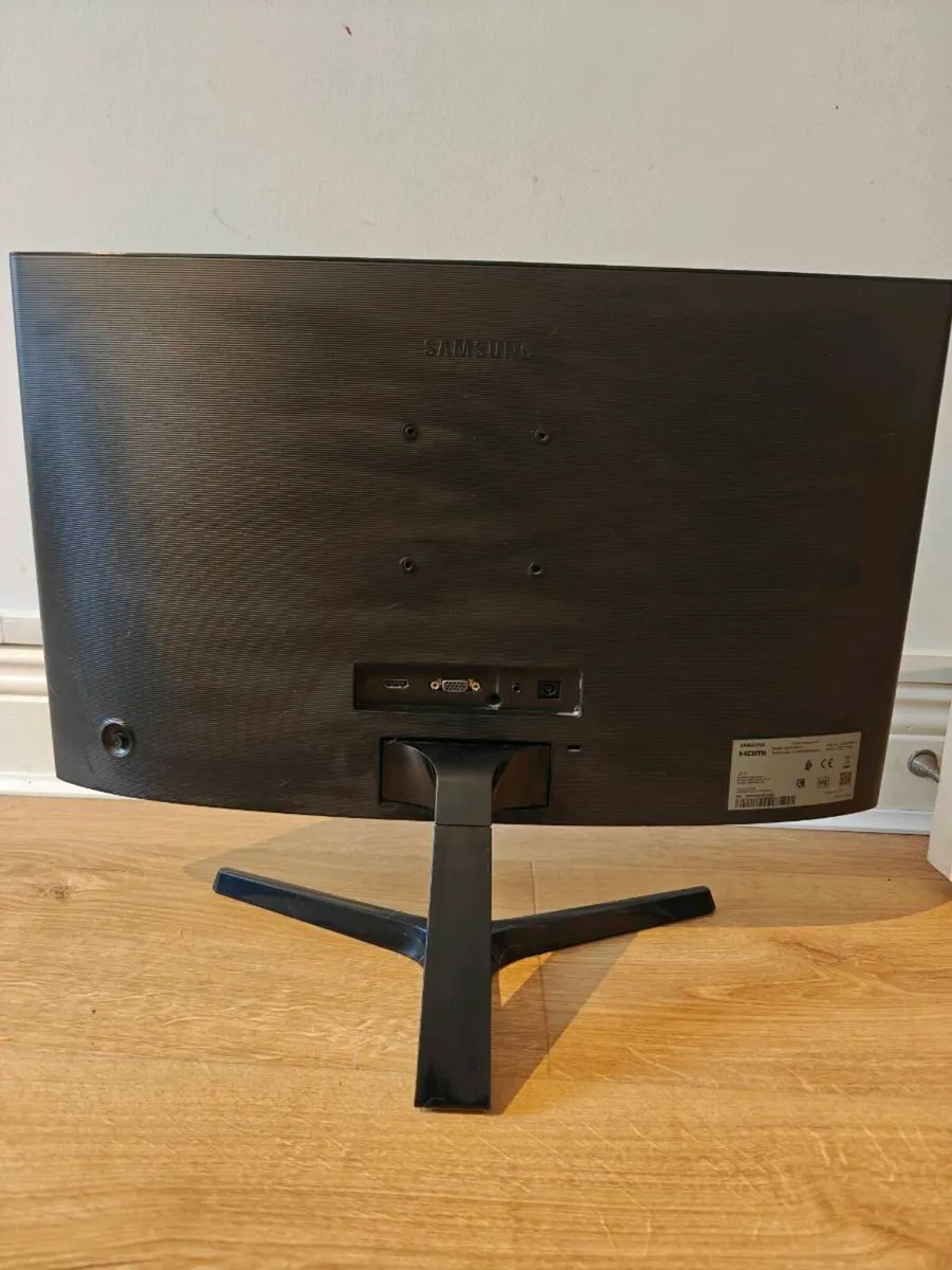 Samsung 24 Inch Curved Monitor – 1080p HDMI - Image 2