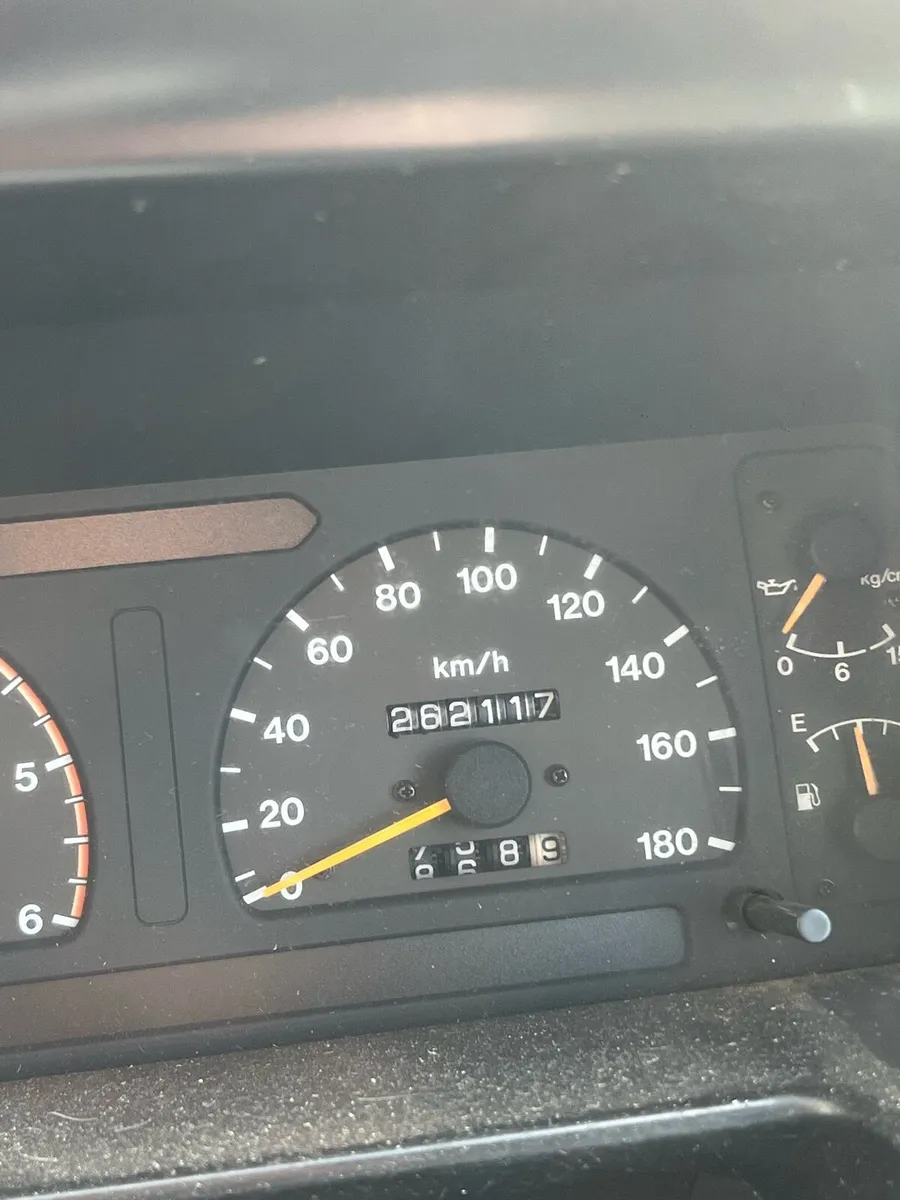 Isuzu trooper 3.1 - Image 4