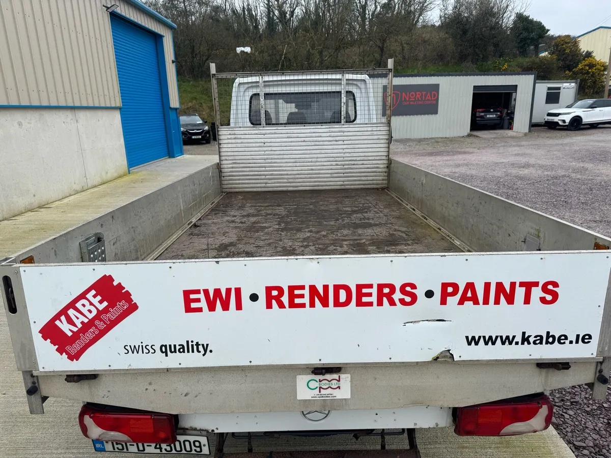 Aluminium flat body Mercedes - Image 3