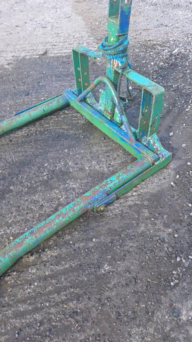 Bale Handler/Lifter - Image 2