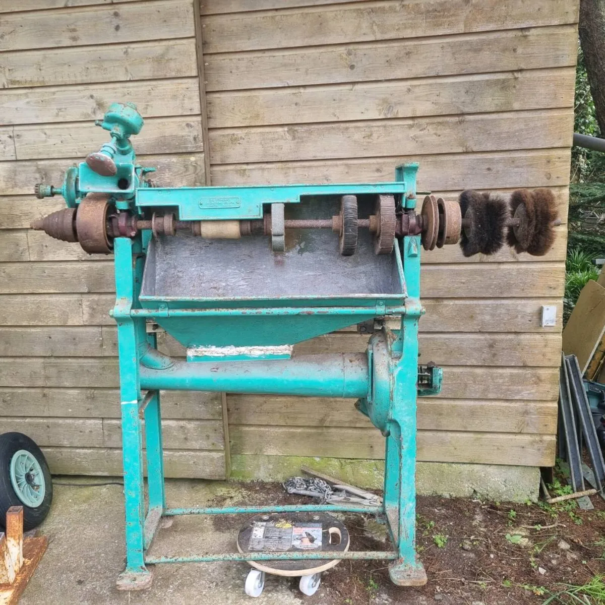 Shoemakers Tool - Image 1