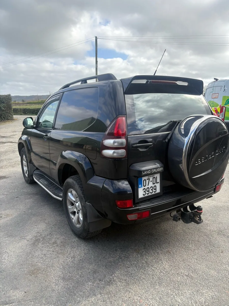 Toyota landcruiser - Image 3