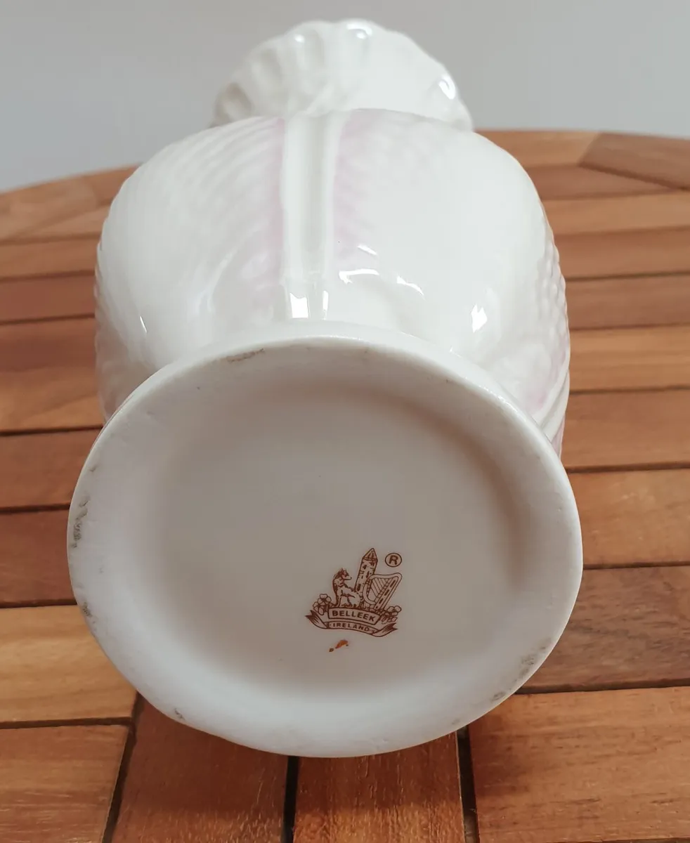 Belleek Vase - Shell Design White & Pink - Image 3