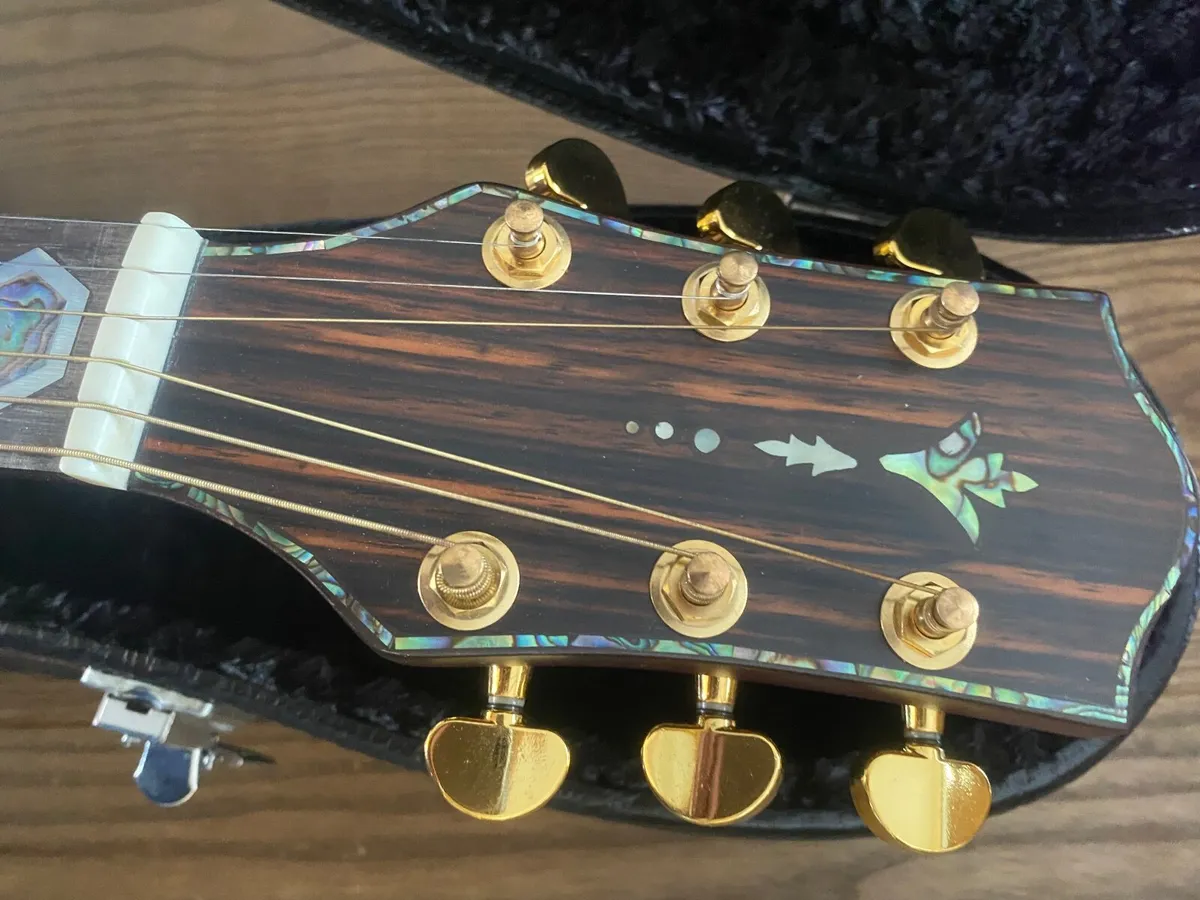 Left handed guitar - Image 4