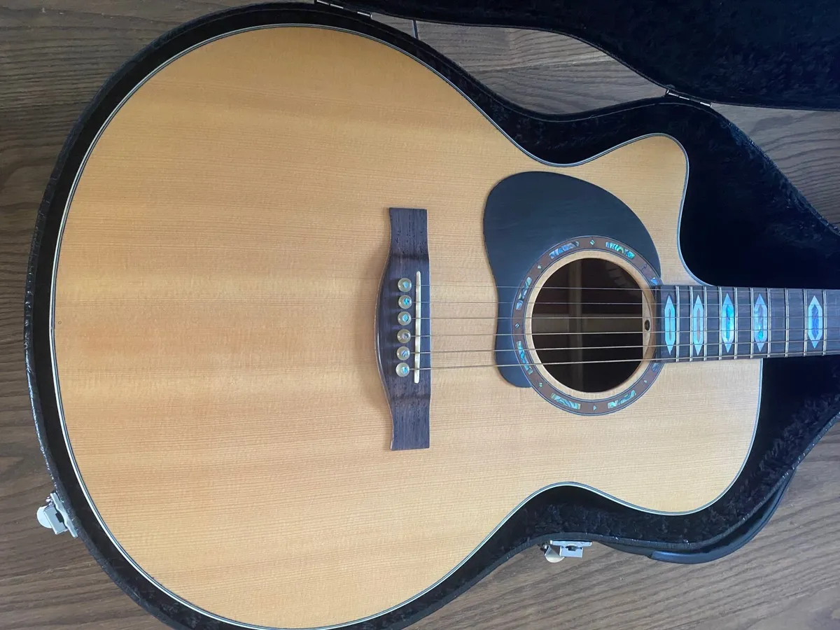 Left handed guitar - Image 2