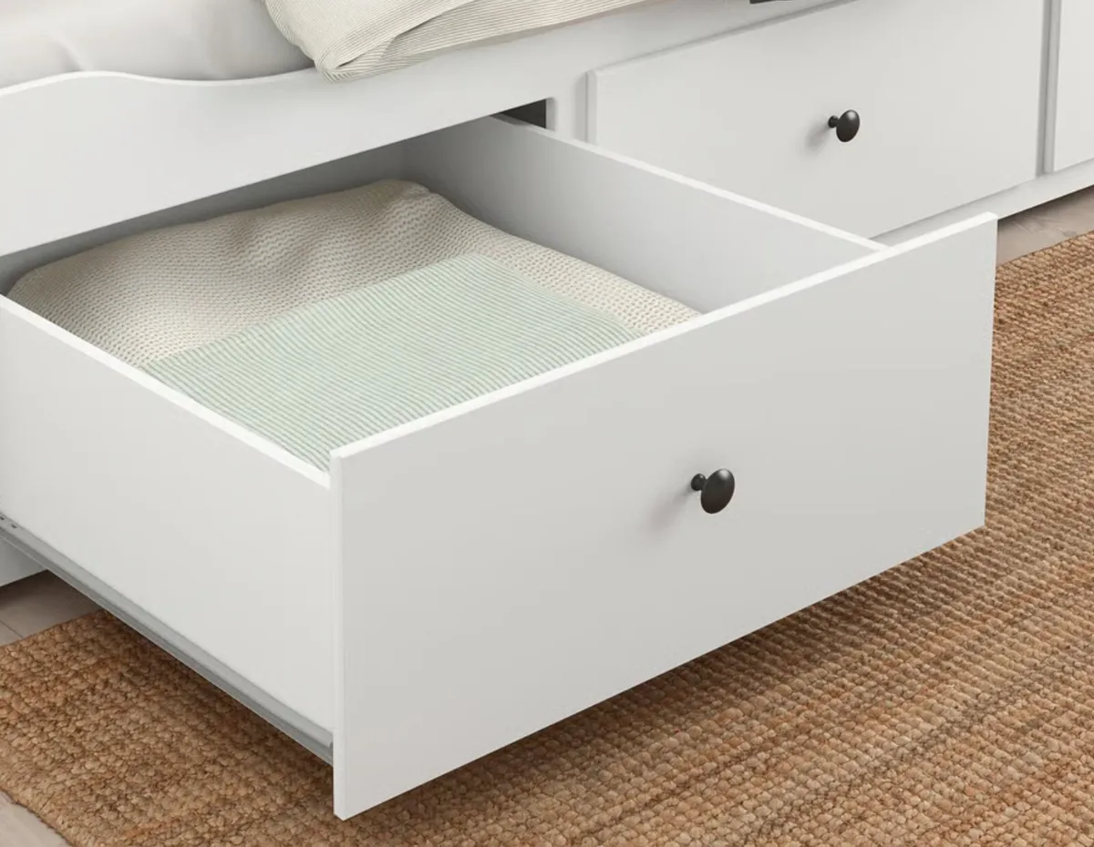 LIKE NEW Ikea day bed - Image 2