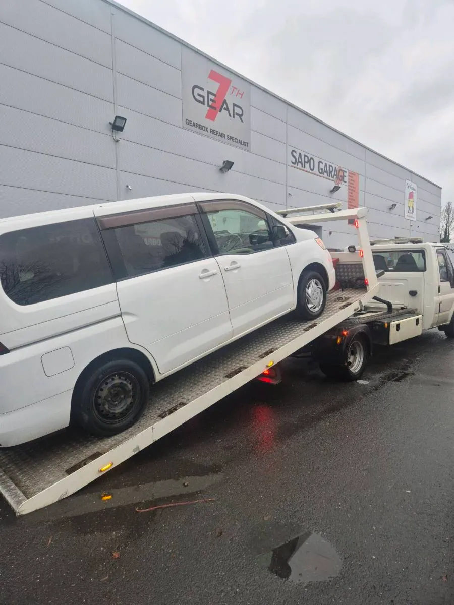 Recovery truck - Image 1