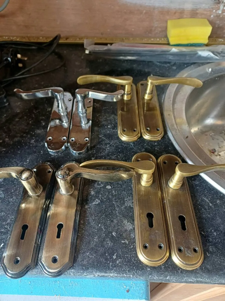Interior door handles