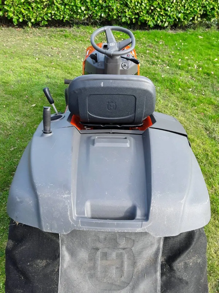 Ride on mower - Image 3