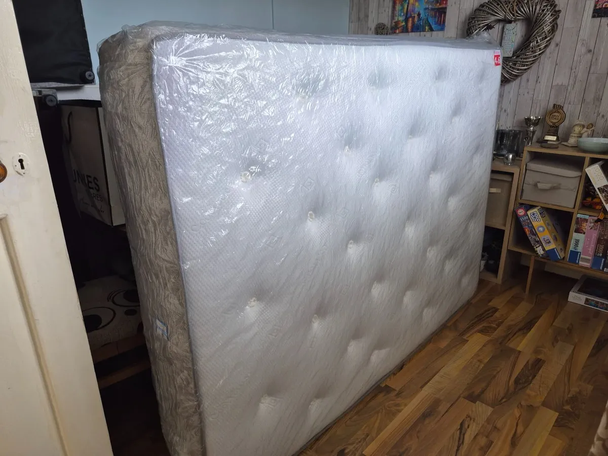 6x4 orthopaedic memory foam mattress. - Image 1