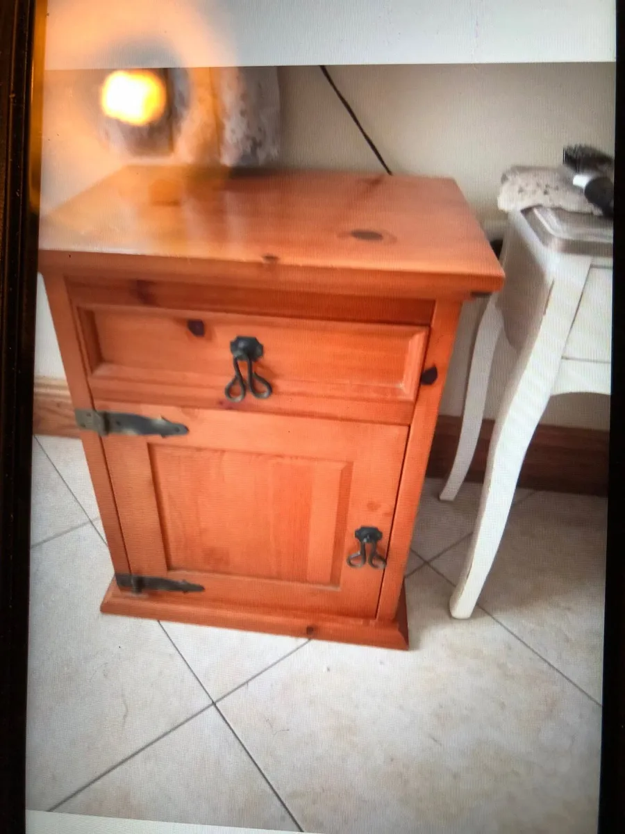 Bedroom lockers - Image 3