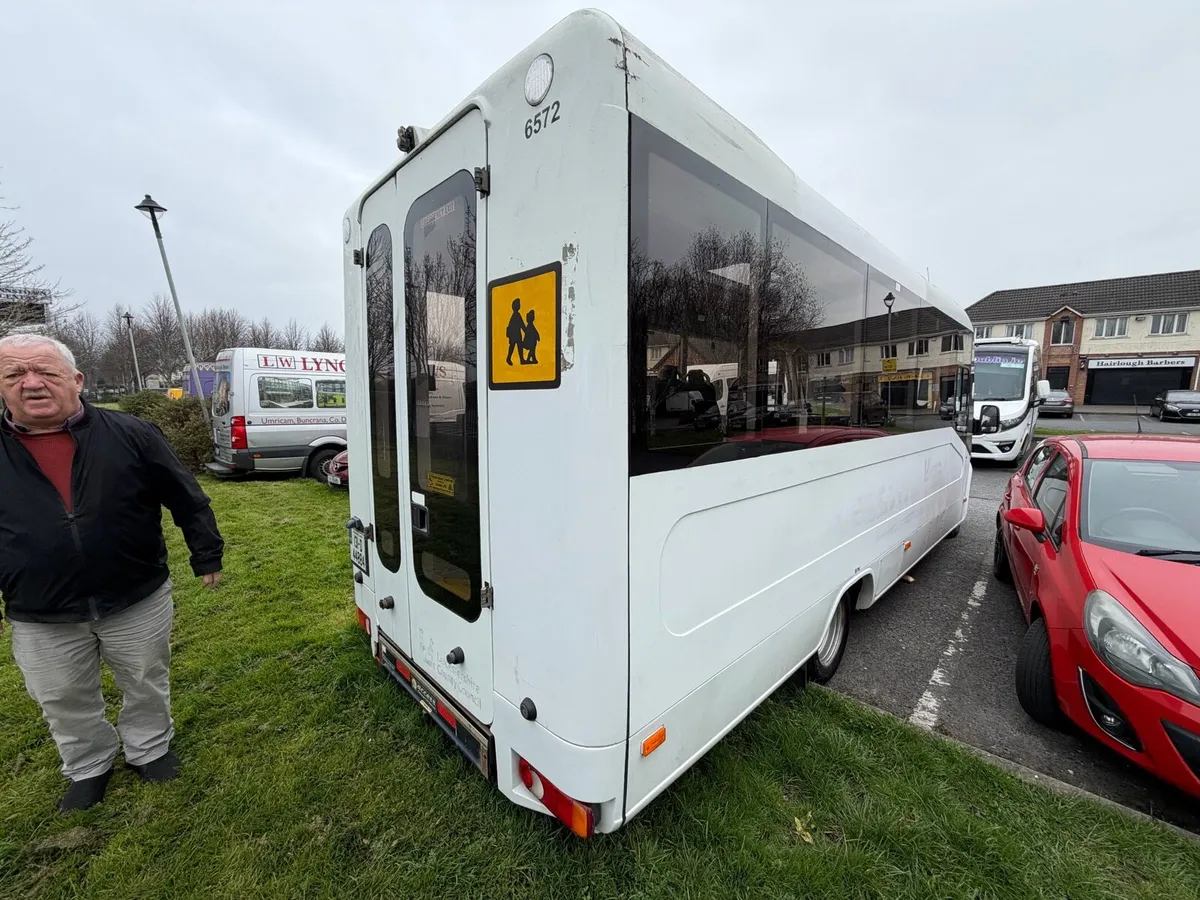 2 x 131 Mercedes sprinter W/C accessible minibuses - Image 3