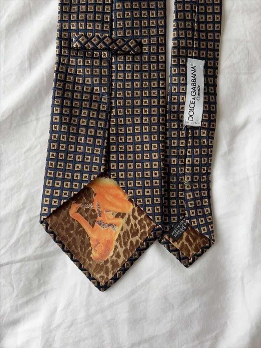 Stunning Dolce & Gabbanna Tie BNWT - Image 3