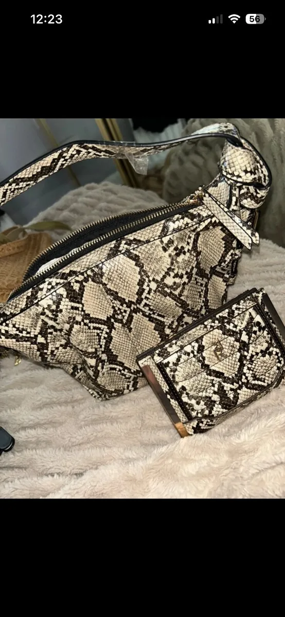 River island handbag and purse - Image 2