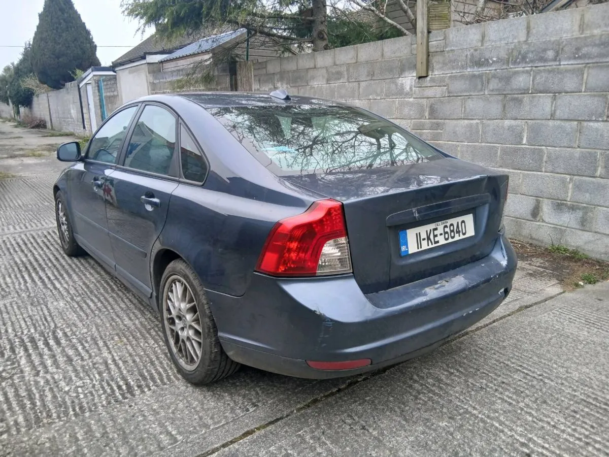 2011 VOLVO S40 DIESEL - Image 2