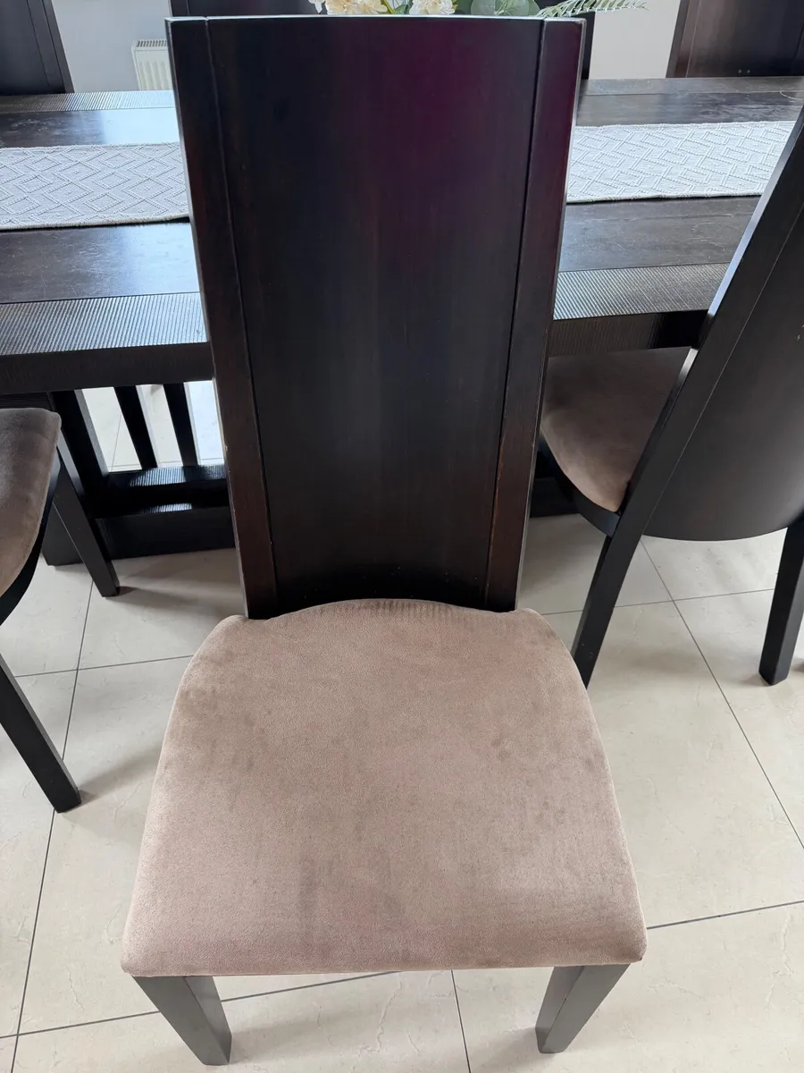 Dining room table and 8 chairs - Image 1