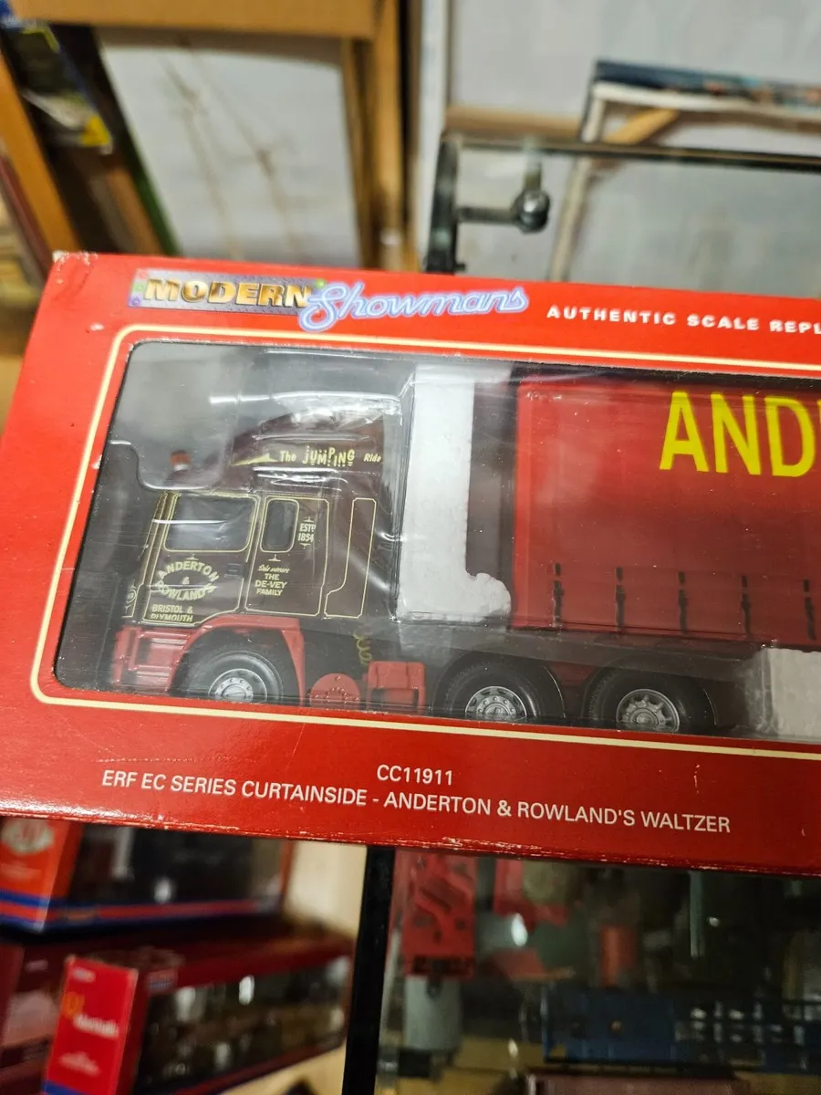 Corgi ERF Tractor Unit and Trailer 1.50 - Image 1